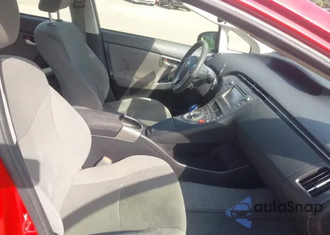 2014 Toyota Prius Three z USA, uszkodzony, nr VIN JTDKN3DU4E1745828